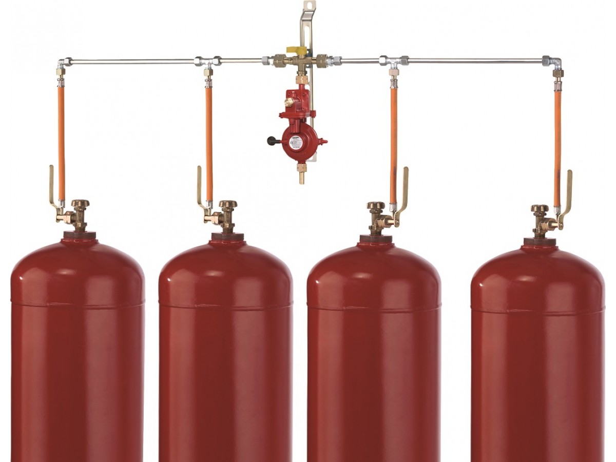 Какое колличество балонов необходимо для газоснабжения от газовой рампы (коллектора)?