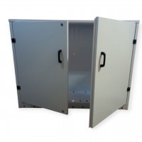 Шафа (без утеплення) для 4-х газових балонів та газової рампи - біла шагрень